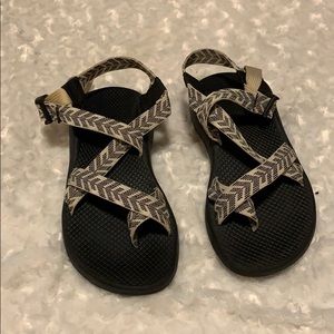 Chaco Shoes - Chaco single toe strap size 9 Chaco Shoes - Chaco single toe strap size 9